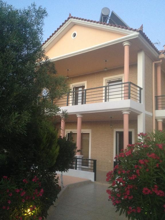 Niso Villas Yírion エクステリア 写真