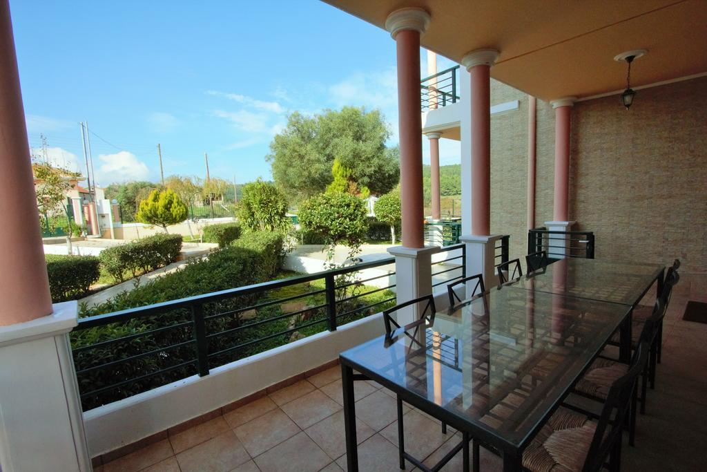 Niso Villas Yírion エクステリア 写真